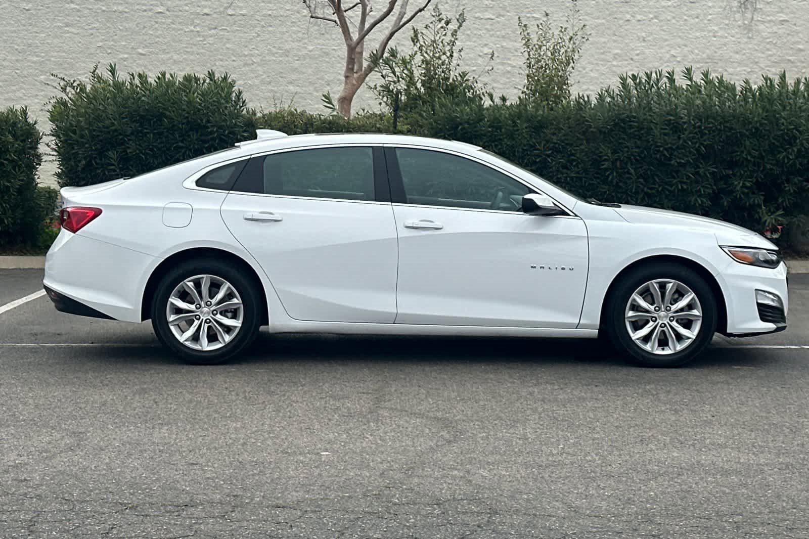 Used 2024 Chevrolet Malibu LT image 6