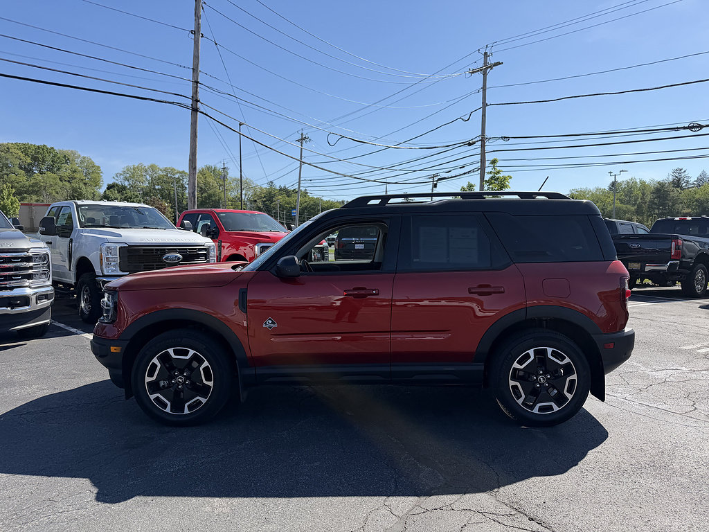 Certified 2023 Ford Bronco Sport Outer Banks AWD/4WD image 3
