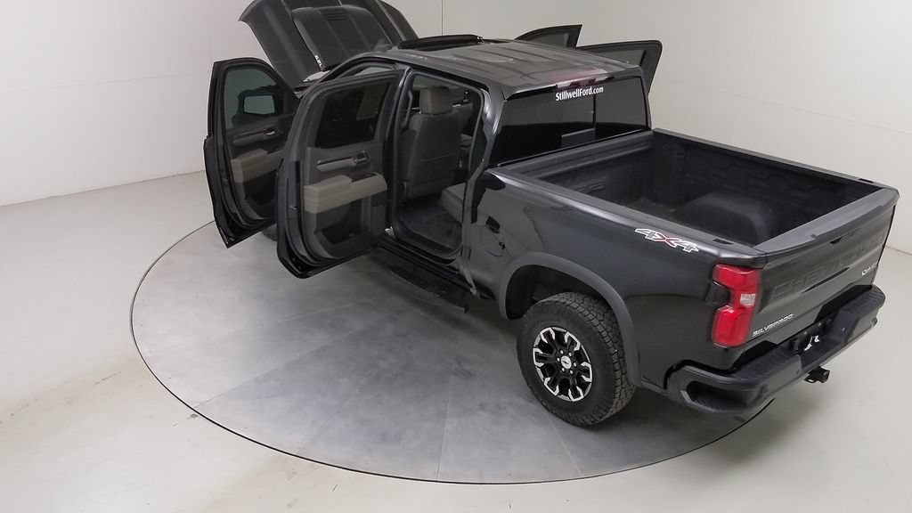 Used 2023 Chevrolet Silverado 1500 ZR2 w/ Technology Package AWD/4WD image 55