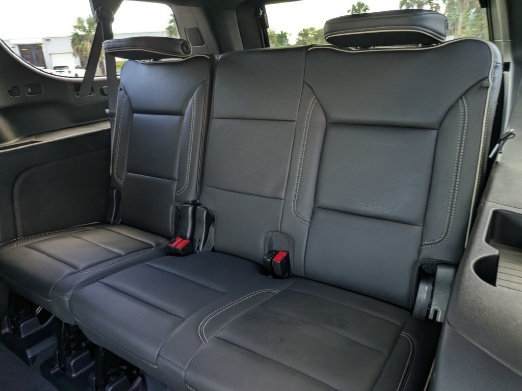 Used 2023 GMC Yukon XL SLT w/ SLT Premium Package AWD/4WD image 23