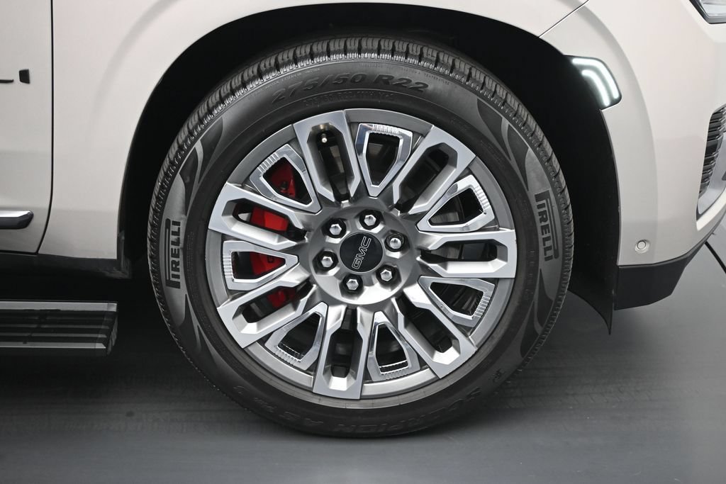 Used 2023 GMC Yukon XL Denali Ultimate AWD/4WD image 30