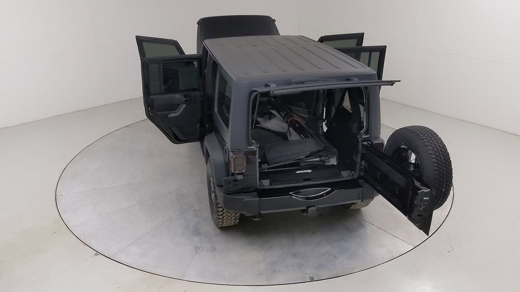 Used 2017 Jeep Wrangler Unlimited Willys image 48
