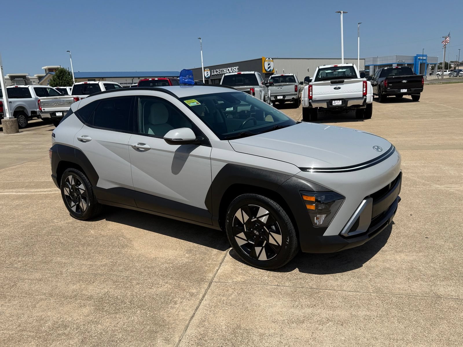 Used 2025 Hyundai Kona SEL FWD image 3