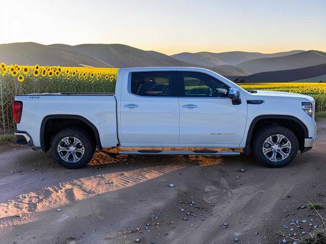 Used 2024 GMC Sierra 1500 SLT AWD/4WD image 7