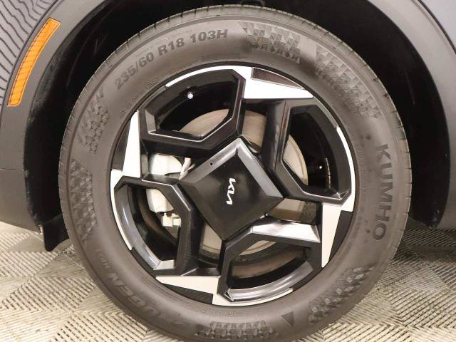 Used 2026 Kia Sportage EX FWD image 21
