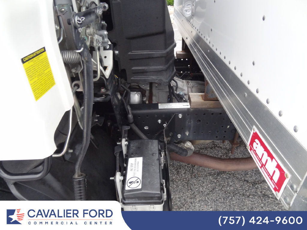 Used 2024 Isuzu NQR RWD image 26