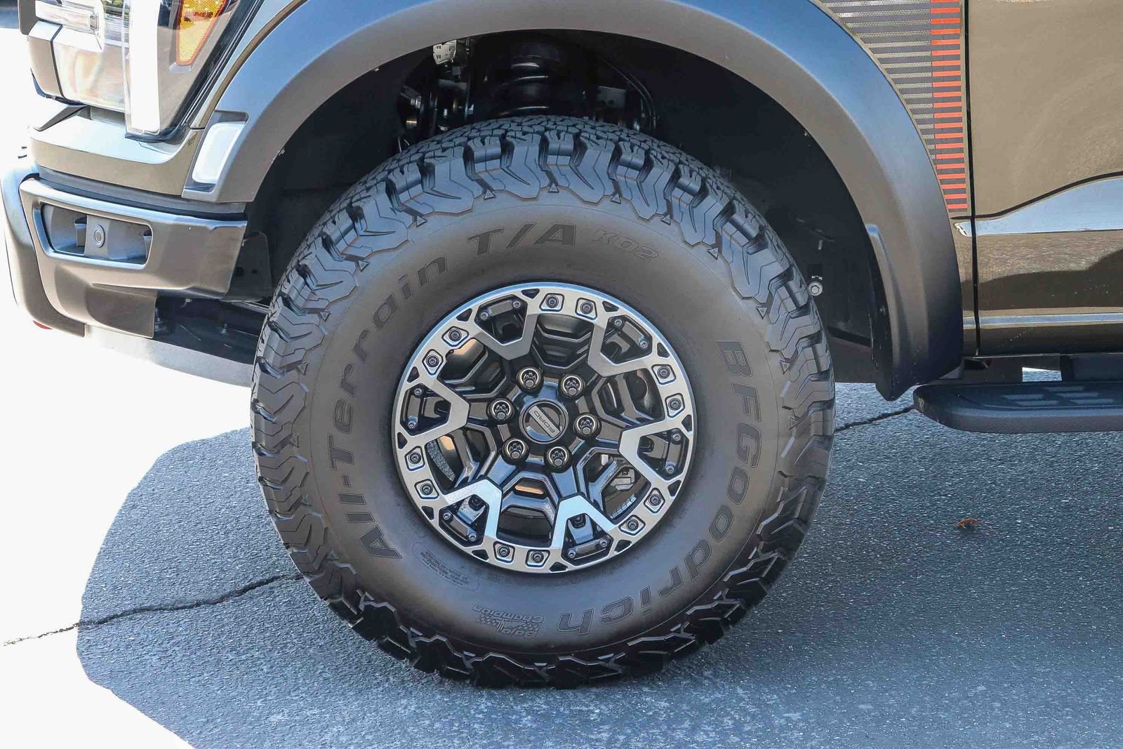 Certified 2024 Ford F150 Raptor w/ Equipment Group 803A Raptor R AWD/4WD image 9