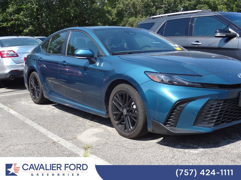 Used 2025 Toyota Camry SE