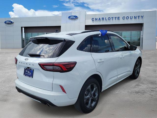 Certified 2023 Ford Escape ST-Line w/ Tech Pack #1 FWD image 5