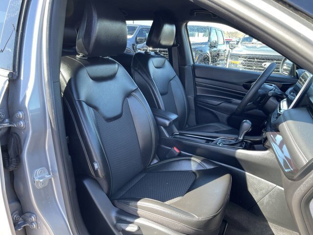 Used 2023 Jeep Compass Latitude AWD/4WD image 12