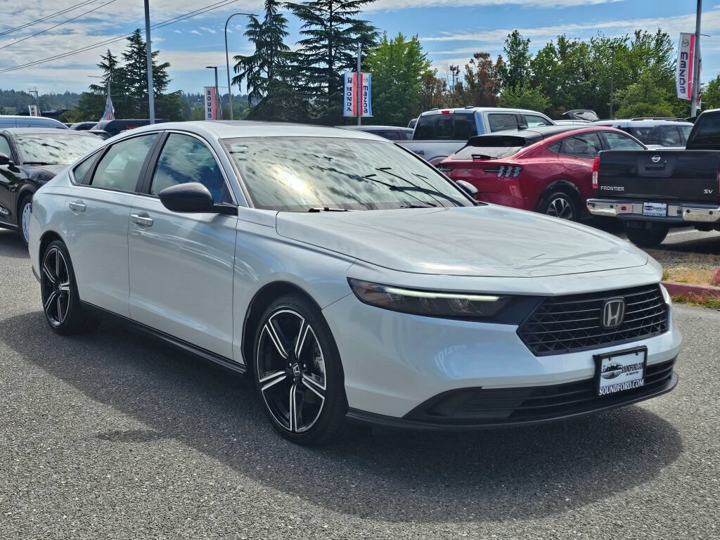 Used 2024 Honda Accord Sport image 7