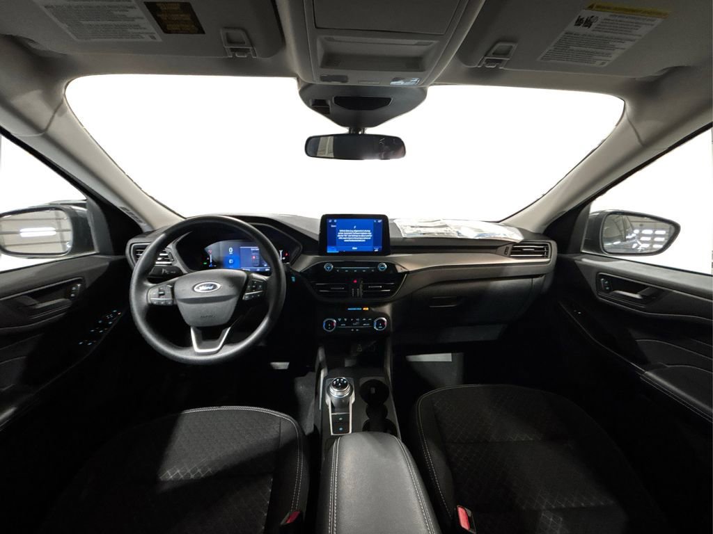 Certified 2025 Ford Escape Active image 29