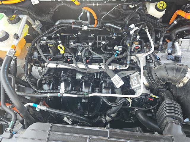 Certified 2022 Ford Escape Titanium w/ Class II Trailer Tow Package image 17