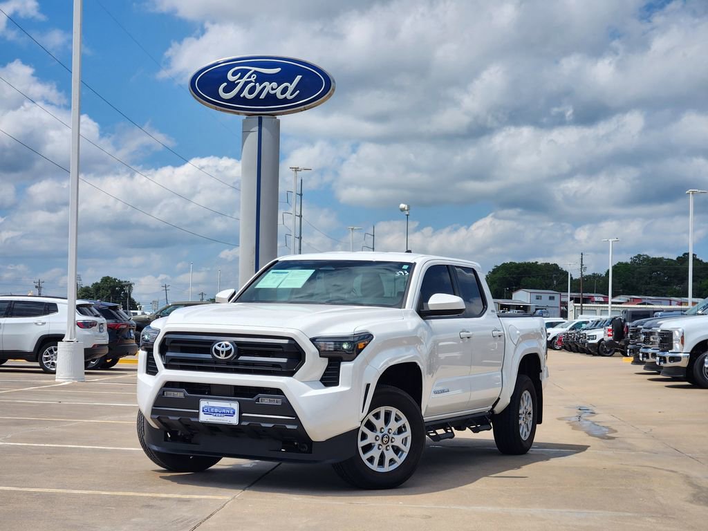 Used 2025 Toyota Tacoma SR5 RWD image 3