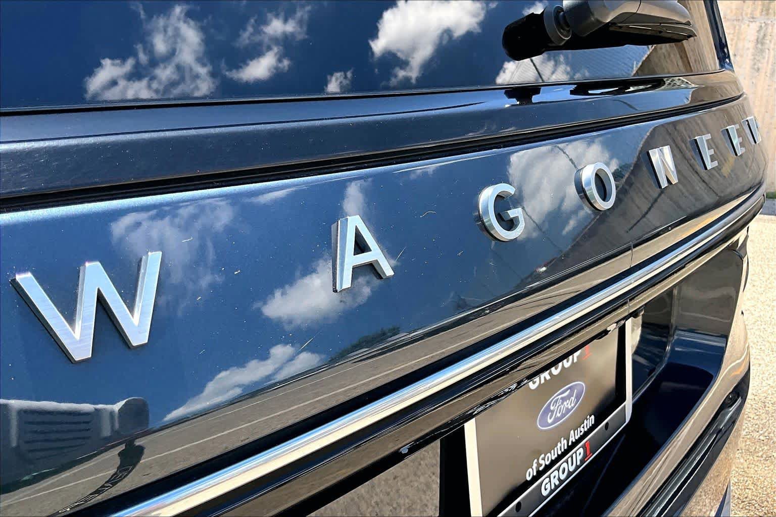 Used 2022 Jeep Wagoneer Series III AWD/4WD image 31