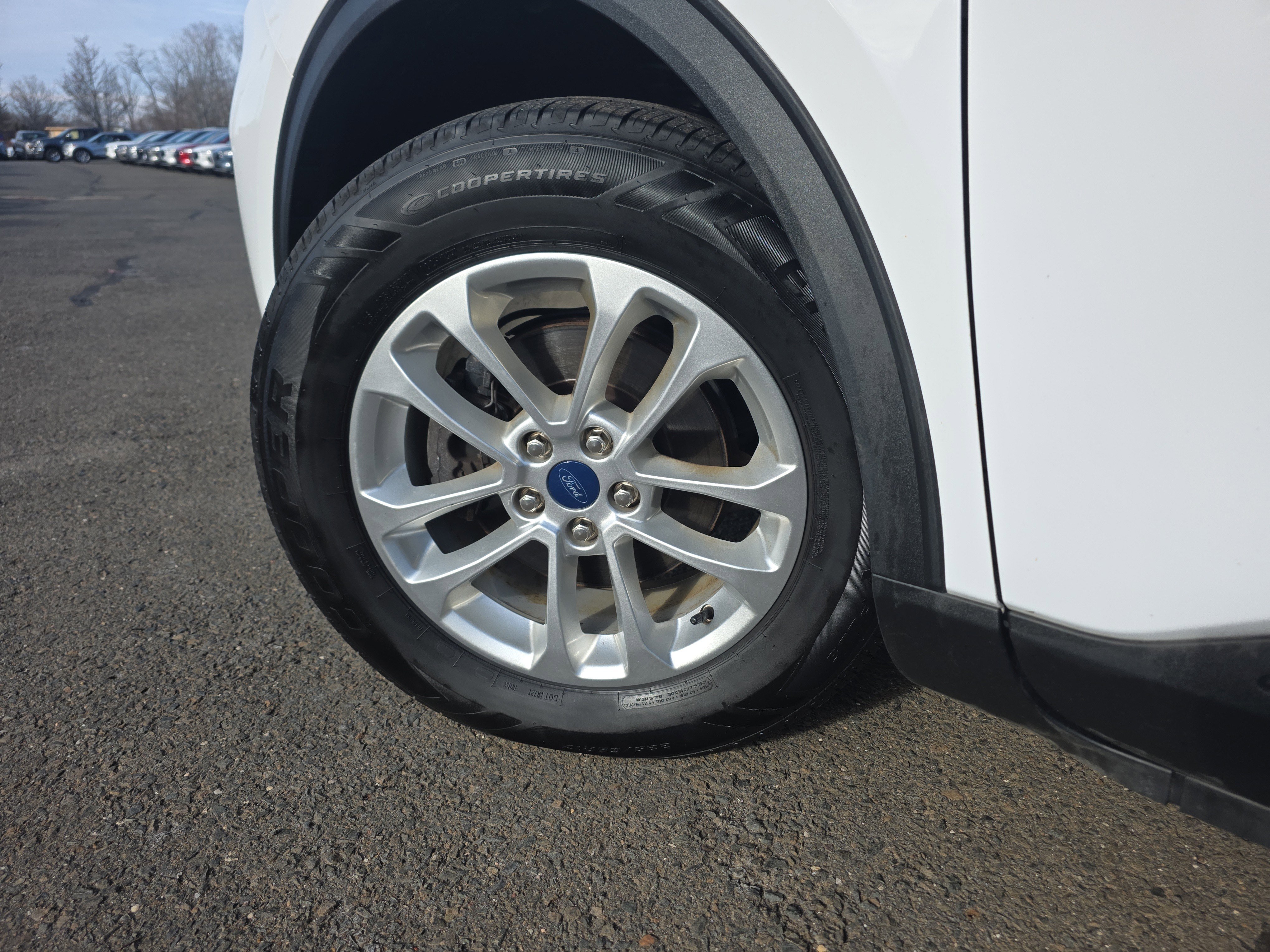 Certified 2022 Ford Escape SE w/ Cold Weather Package image 13