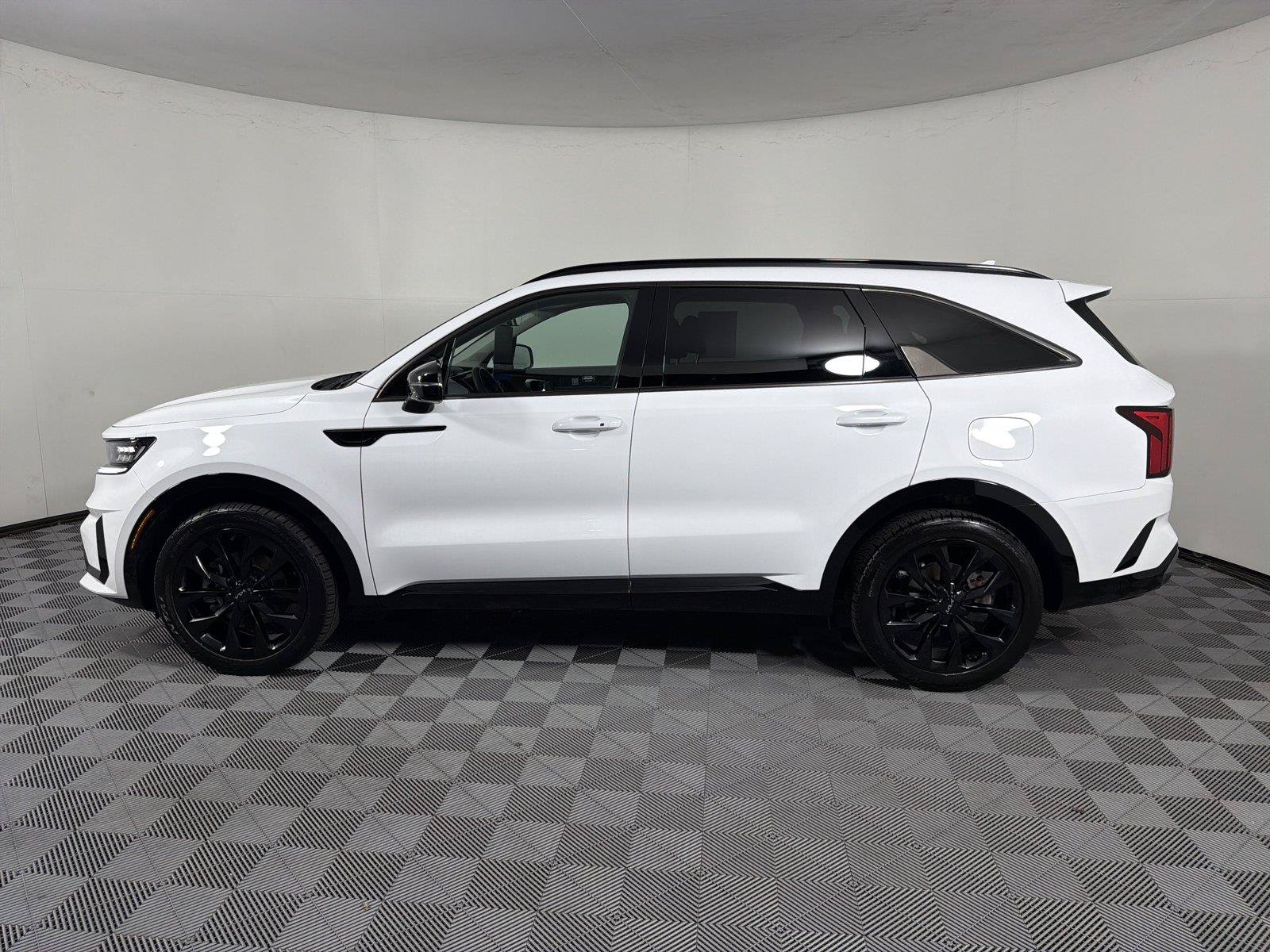 Used 2022 Kia Sorento SX FWD image 4
