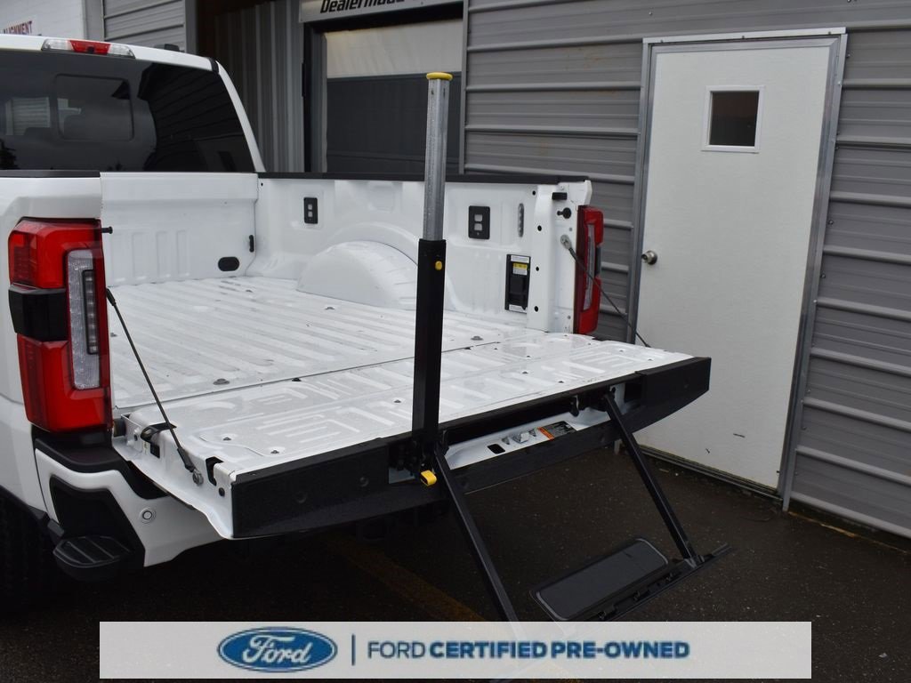 Certified 2024 Ford F350 Platinum w/ FX4 Off-Road Package image 27