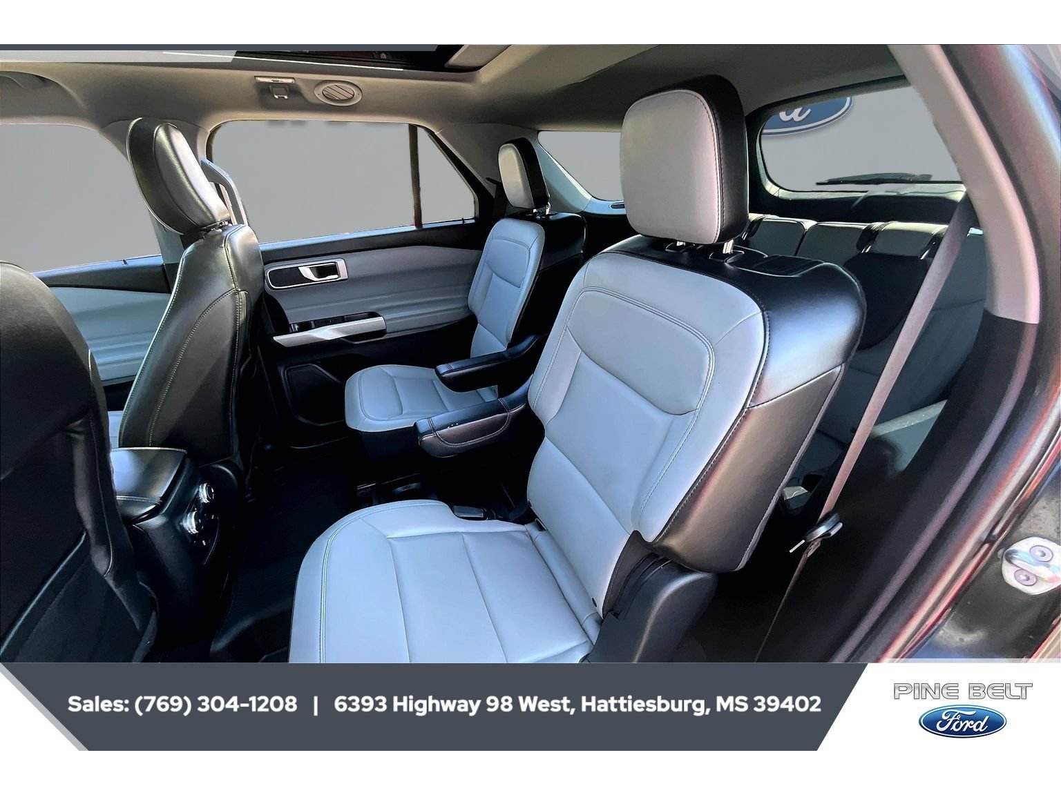 Certified 2021 Ford Explorer XLT w/ Equipment Group 202A RWD image 19