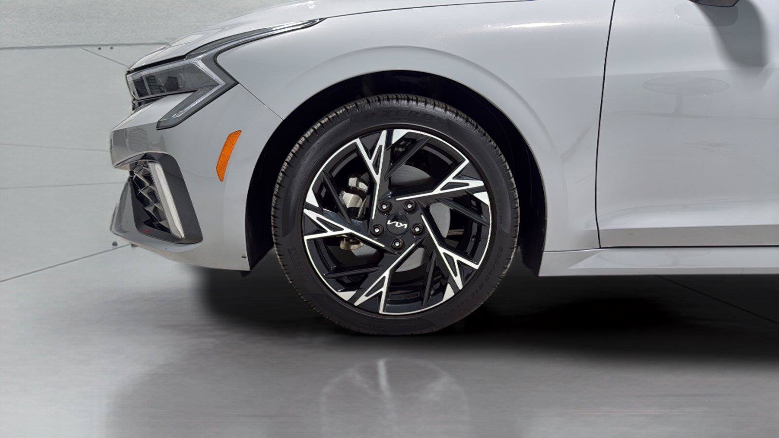 Used 2025 Kia K5 GT-Line w/ GT-Line Premium Package FWD image 29