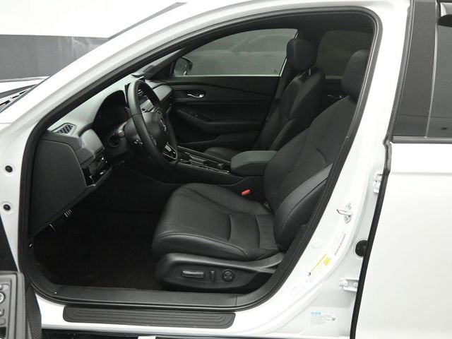Used 2025 Honda Accord Sport image 10