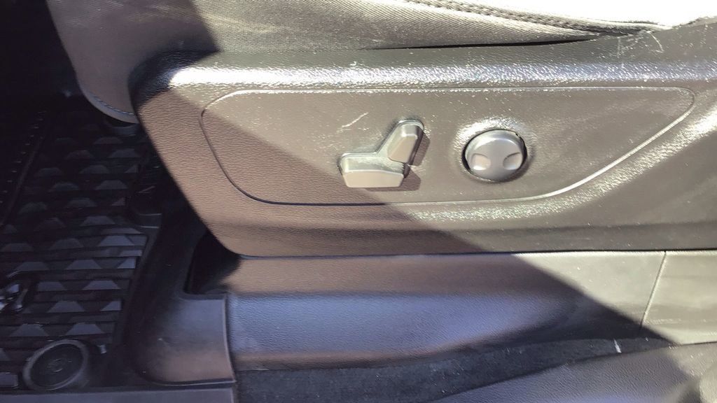 Used 2022 RAM 1500 Big Horn image 16