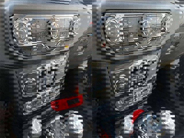 Used 2021 Jeep Wrangler Unlimited Rubicon w/ Trailer Tow Package image 27