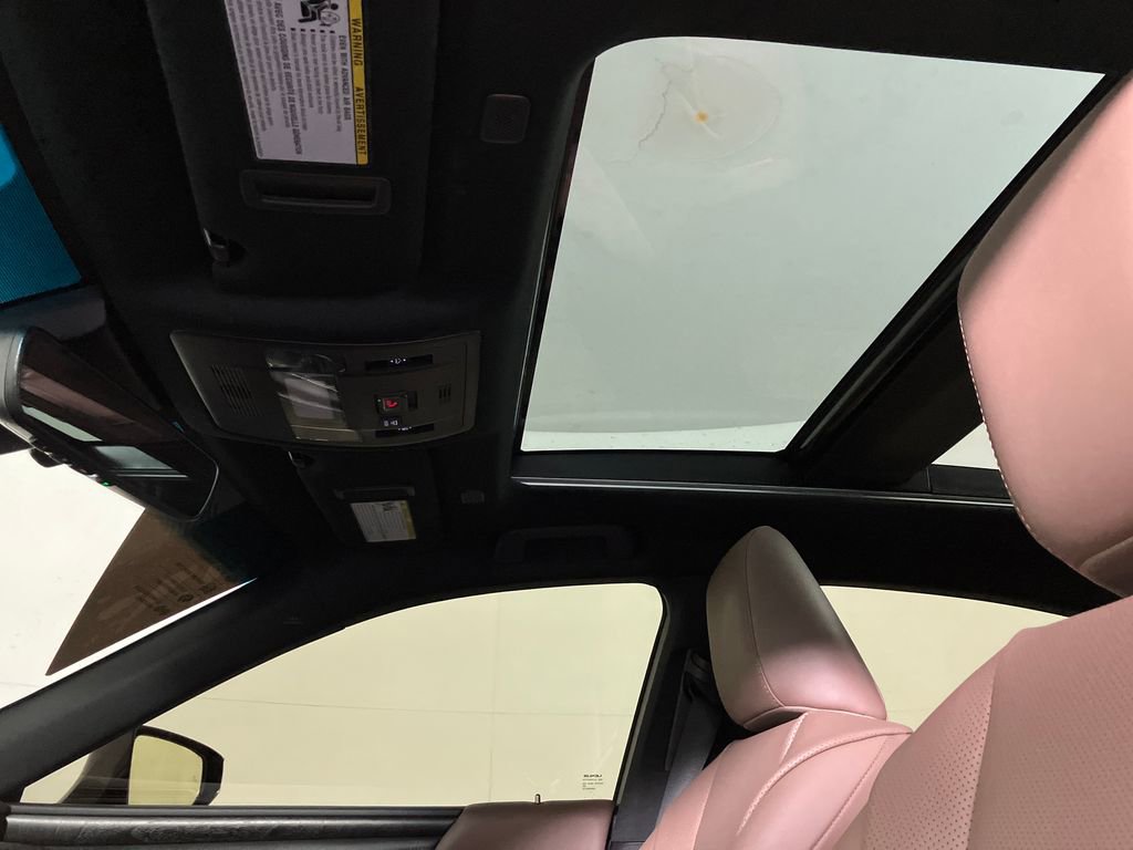 Used 2024 Lexus ES 350 w/ Premium Package image 32