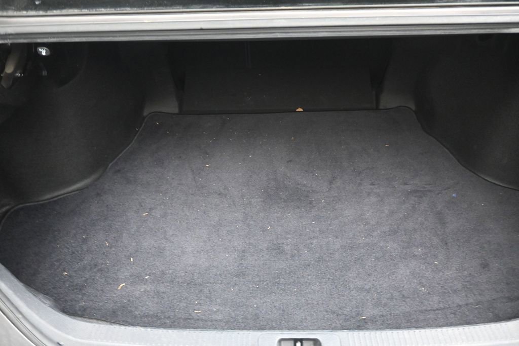 Used 2021 Toyota Camry XSE FWD image 2
