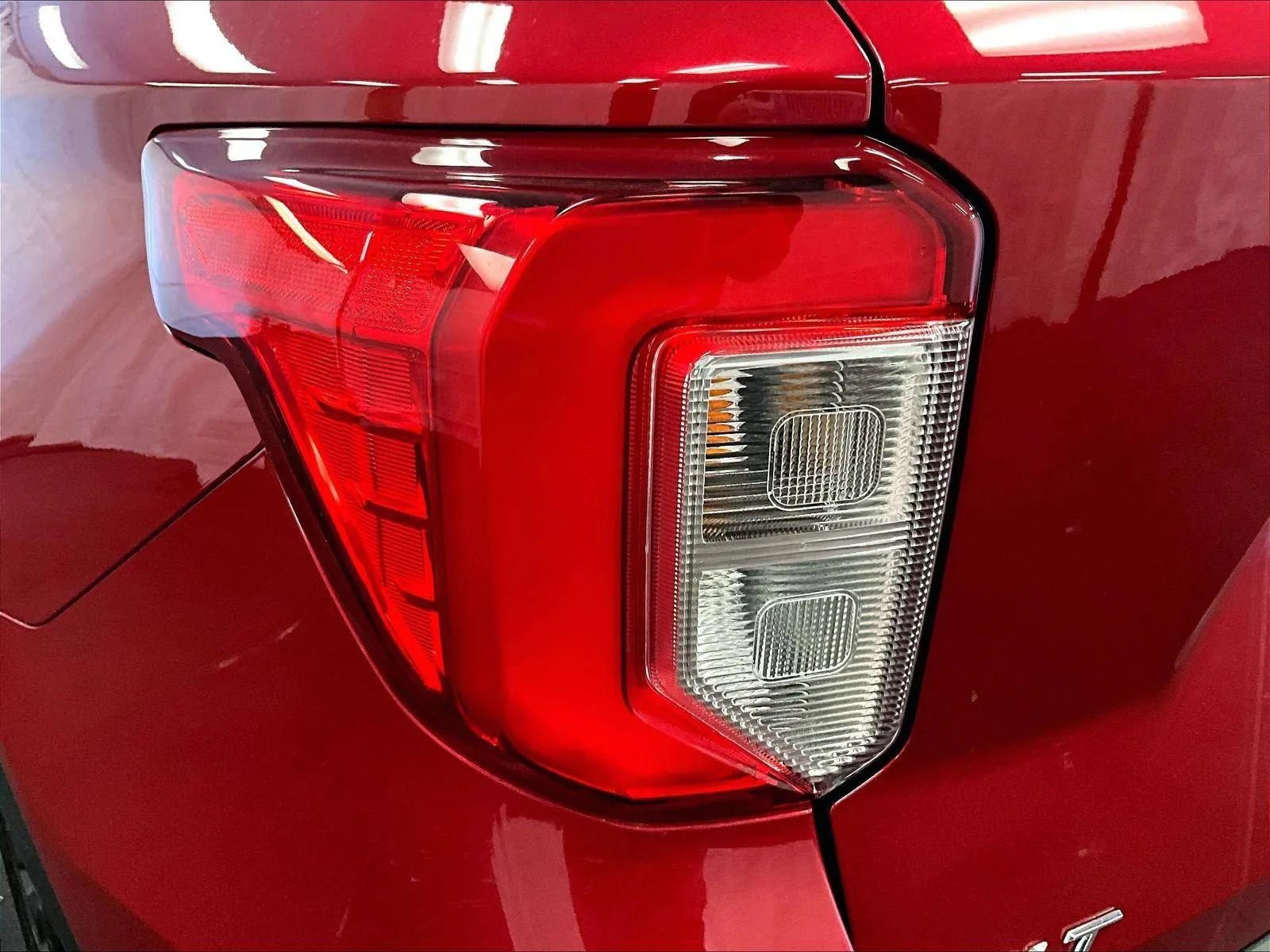 Certified 2023 Ford Explorer XLT w/ Equipment Group 202A image 29