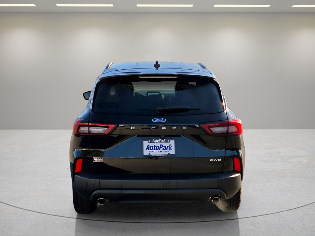 Certified 2025 Ford Escape ST-Line AWD/4WD image 7