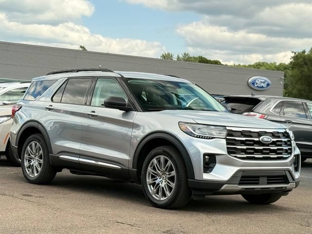 Certified 2025 Ford Explorer Active w/ Active Comfort Package AWD/4WD image 31