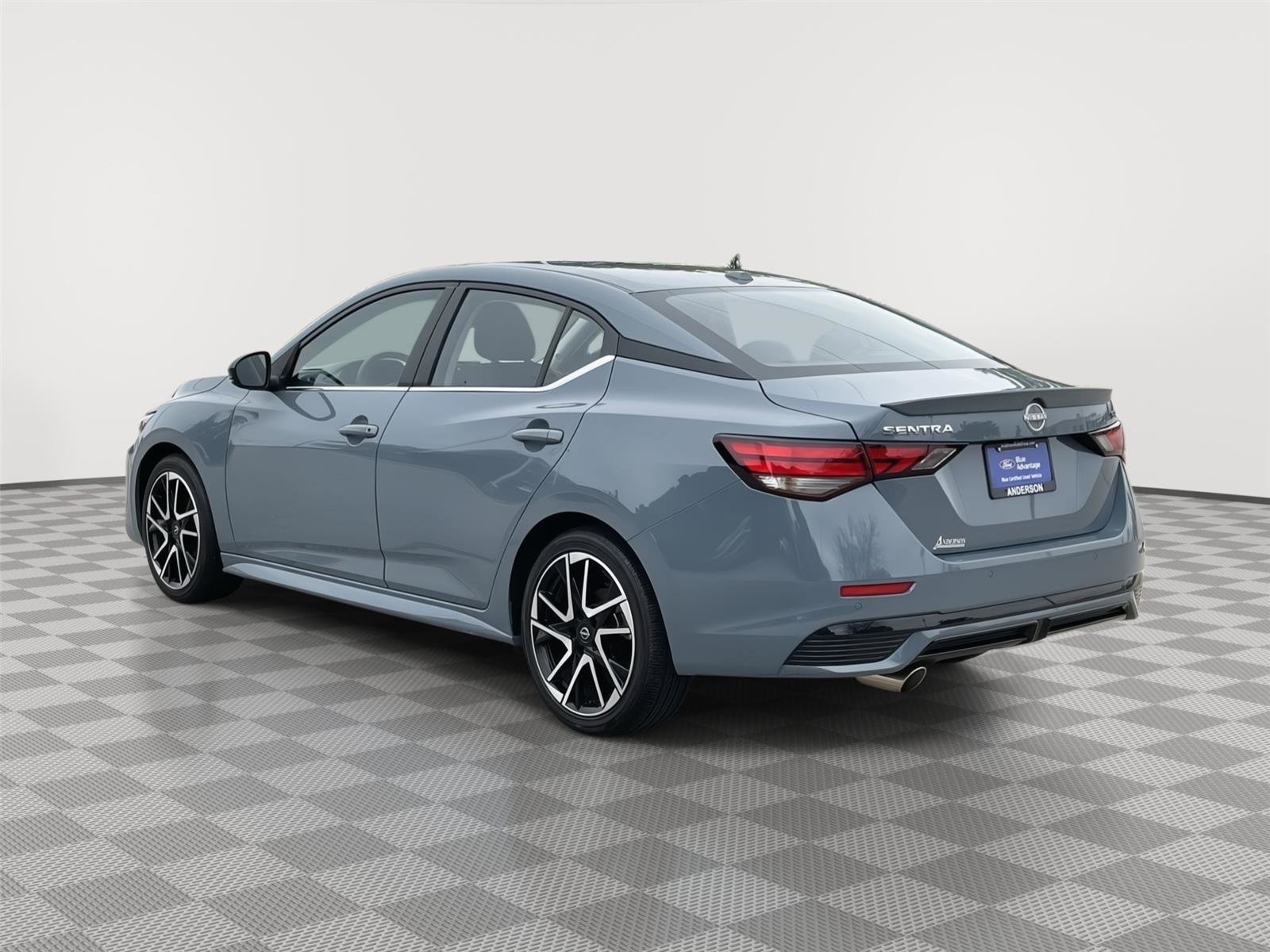 Used 2024 Nissan Sentra SR FWD image 9