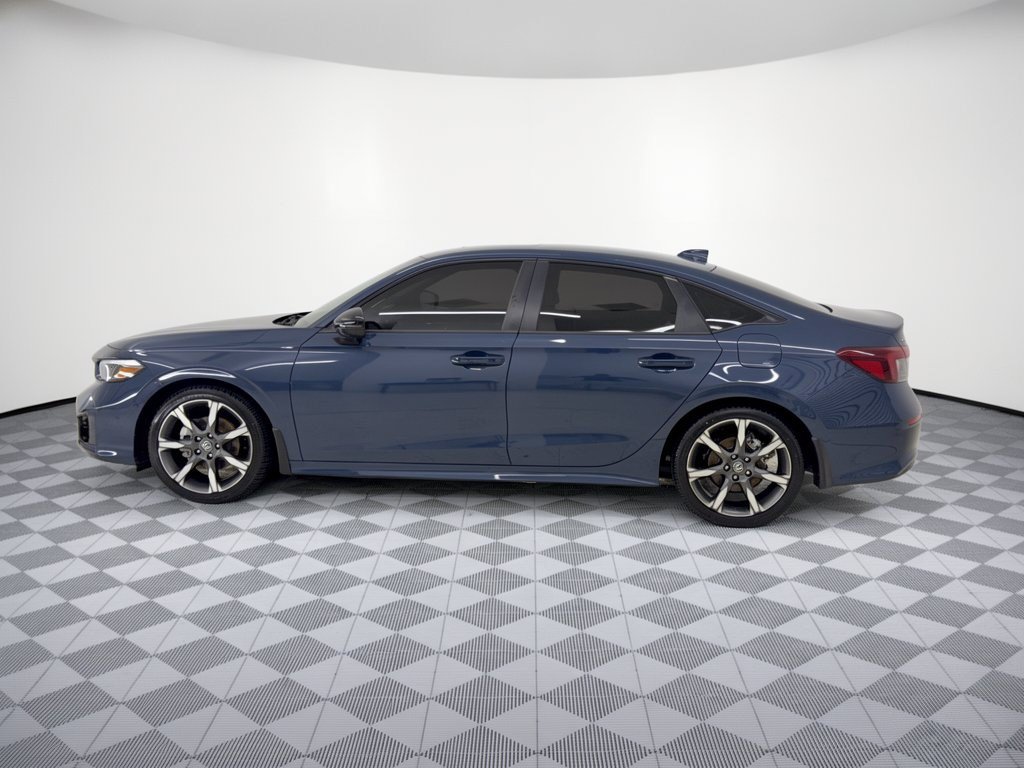 Used 2025 Honda Civic Sport Touring image 2