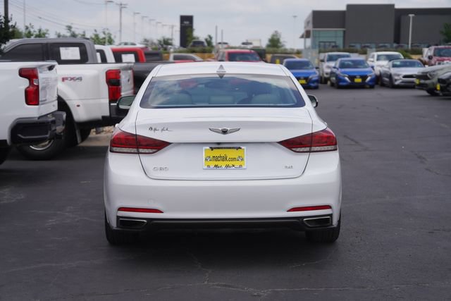 Used 2017 Genesis G80 3.8 RWD image 4