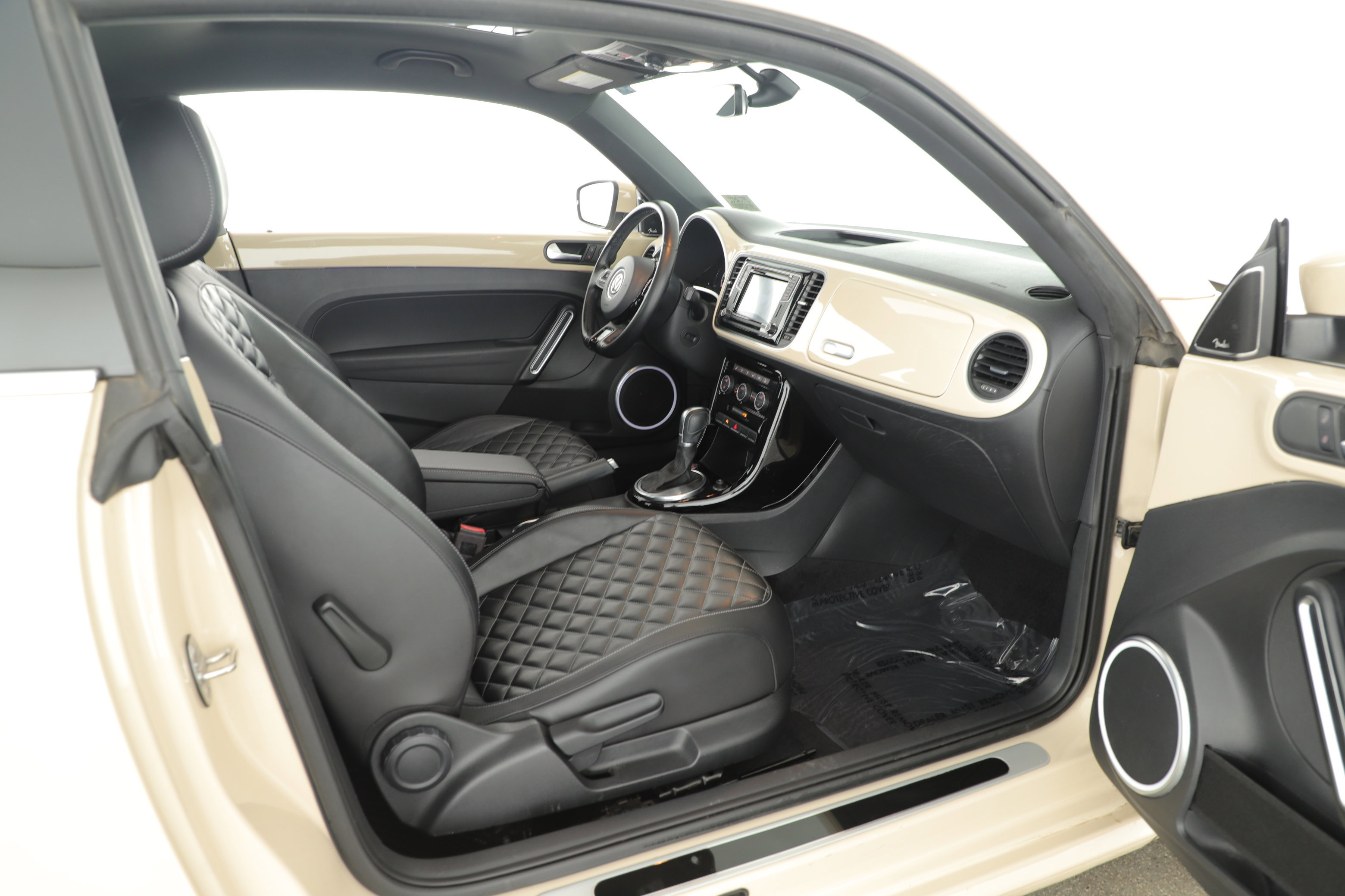 Used 2019 Volkswagen Beetle 2.0T Final Edition SEL image 12