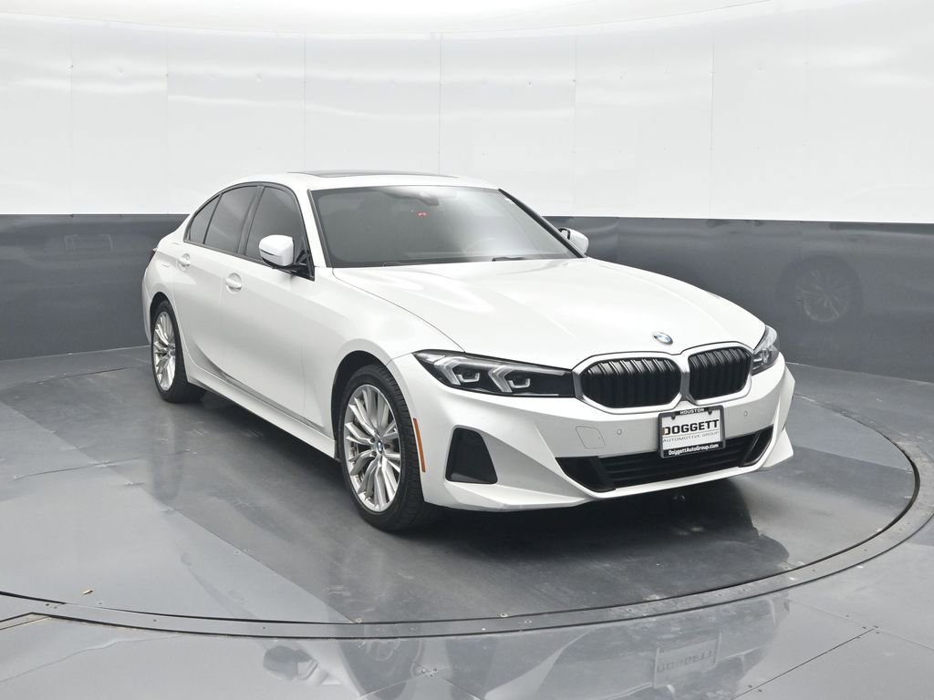 Used 2023 BMW 330i Sedan w/ Driving Assistance Package RWD image 8