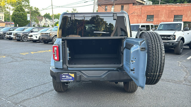 Certified 2025 Ford Bronco Outer Banks AWD/4WD image 9