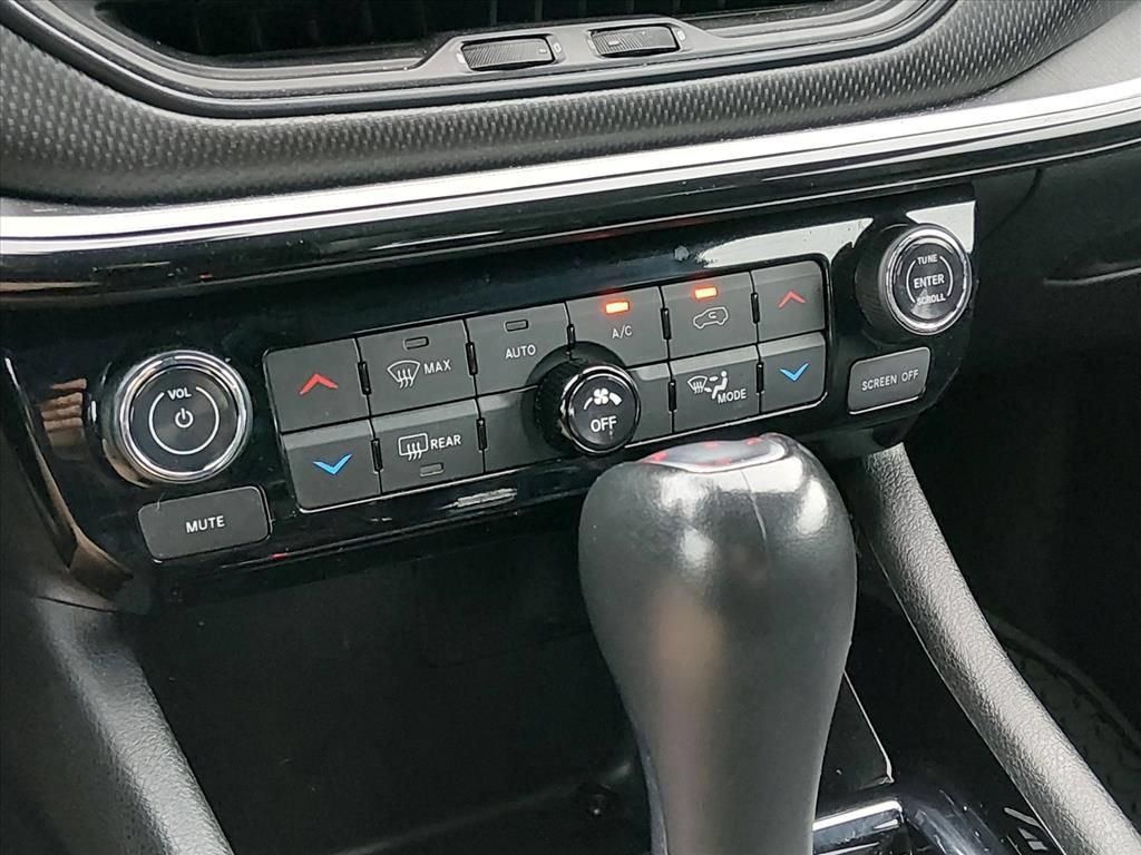 Used 2022 Jeep Compass Trailhawk w/ Trailhawk Convenience Group AWD/4WD image 19