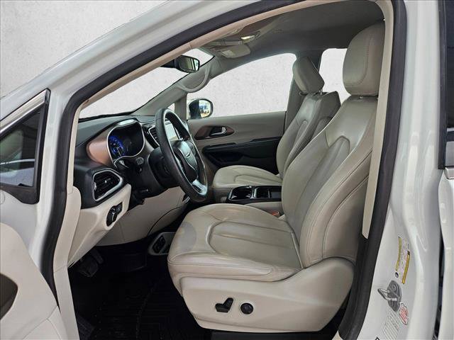 Used 2021 Chrysler Voyager Lxi FWD image 14