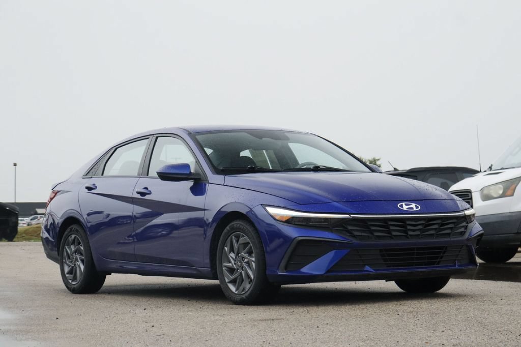 Used 2024 Hyundai Elantra SEL FWD image 26