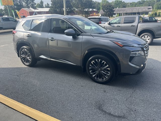 Used 2024 Nissan Rogue Platinum AWD/4WD image 21
