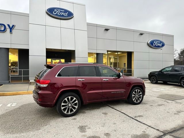Used 2017 Jeep Grand Cherokee Overland w/ Jeep Active Safety Group image 16