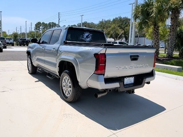 Used 2024 Toyota Tacoma SR5 RWD image 8