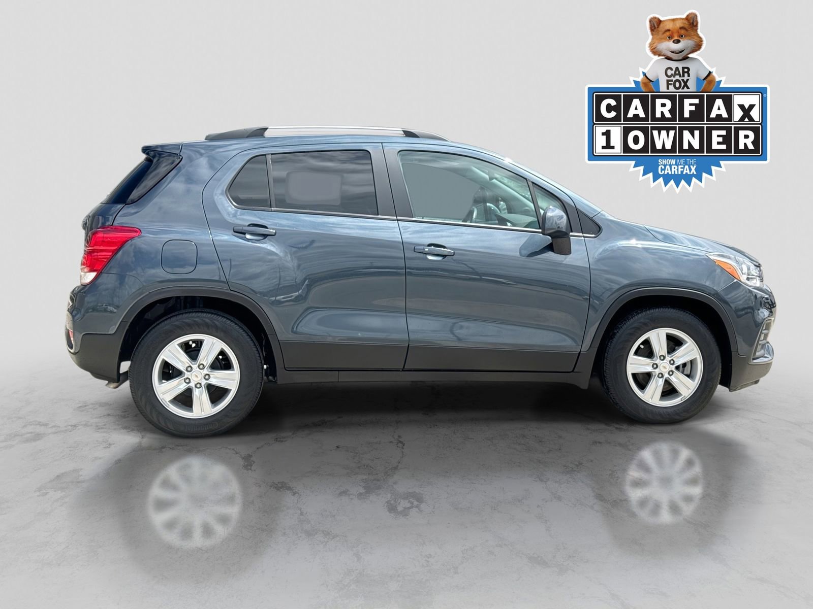 Used 2022 Chevrolet Trax LT w/ LT Convenience Package FWD image 9