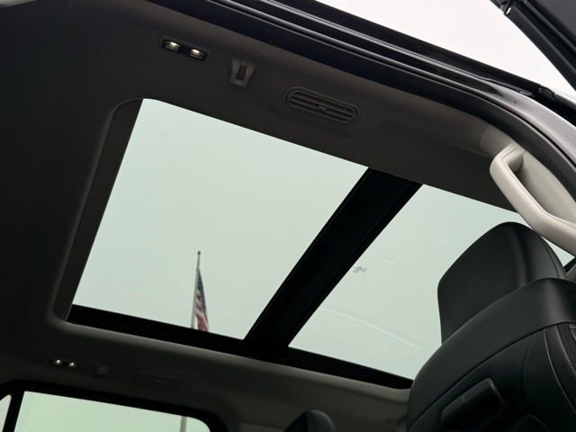 Certified 2025 Ford Expedition Platinum image 37