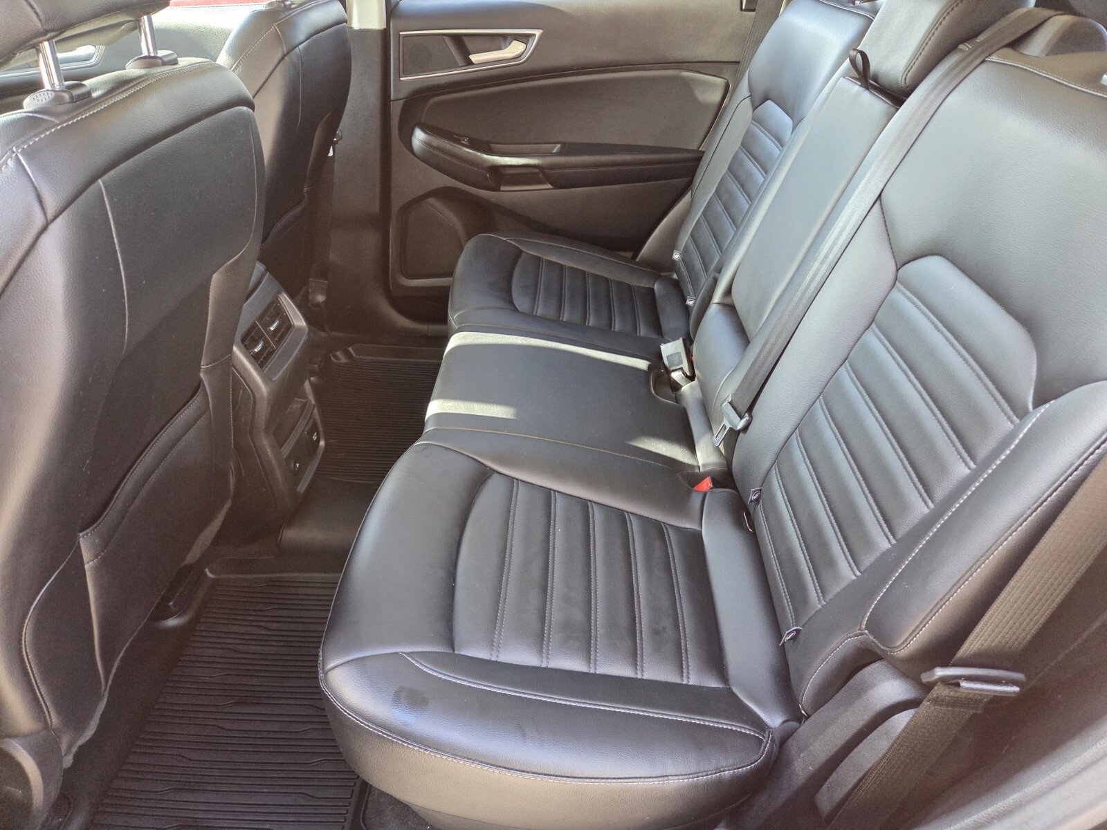 Certified 2022 Ford Edge SEL w/ Convenience Package image 11