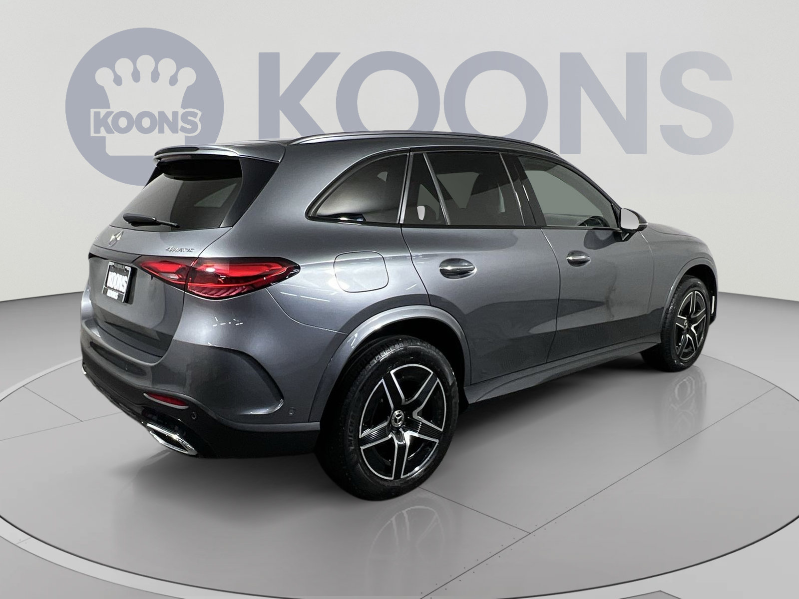 Used 2023 Mercedes-Benz GLC 300 4MATIC image 11