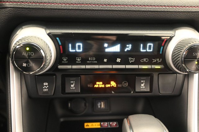 Used 2025 Toyota RAV4 XSE AWD/4WD image 13