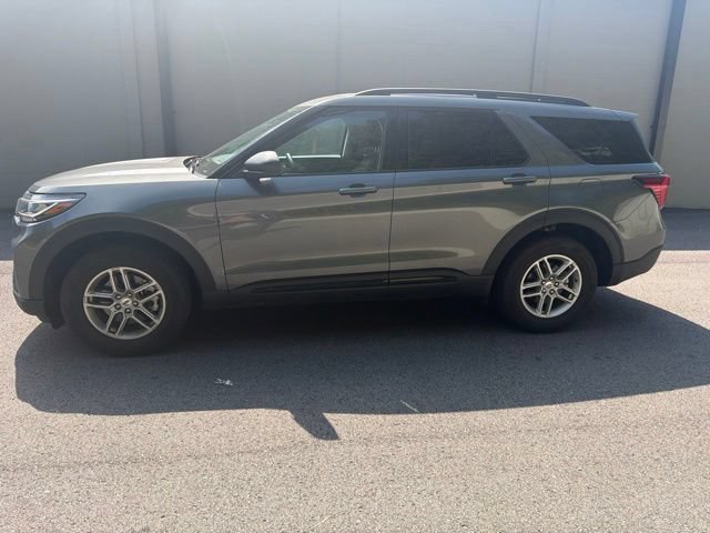 Certified 2026 Ford Explorer Active AWD/4WD image 4